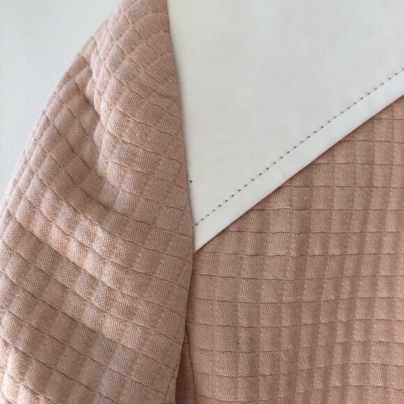 Club Monaco Quilted Bomber Jacket Peach White - Picture 8 of 11
